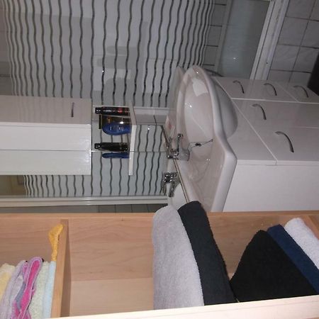 Leuk Vakantiehuisje 6P Brunssum Bagian luar foto